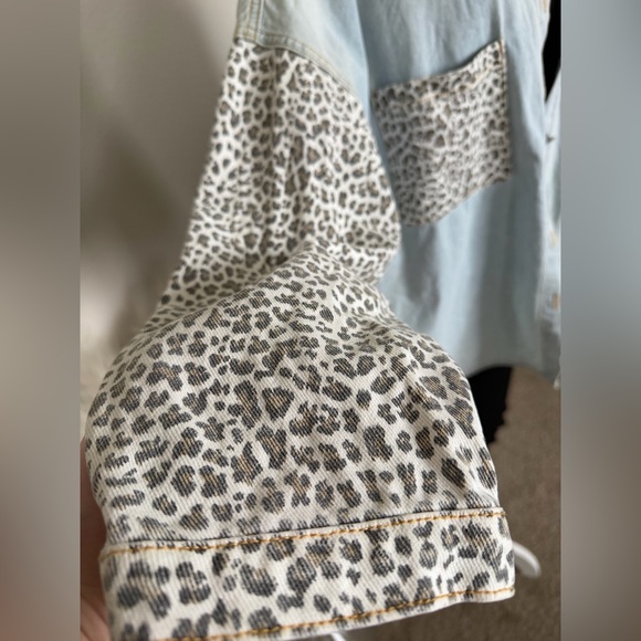 Light Blue Denim Oversized Leopard design Jacket - Picture 10 of 11